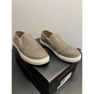 Material Girl MEIDYTH Women's Slip-On Beige Rhinestone Fashion Sneakers Size 7.5